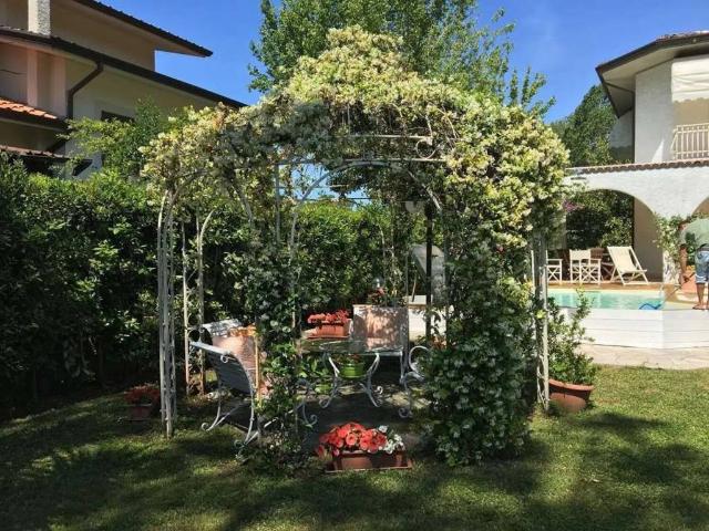 Villa in affitto a Forte dei Marmi LU