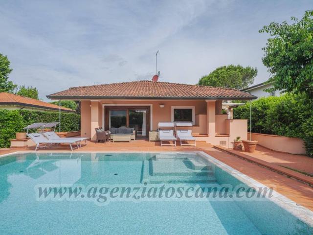Villa in affitto a Forte dei Marmi LU
