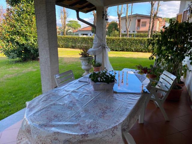 Villa in affitto a Forte dei Marmi LU
