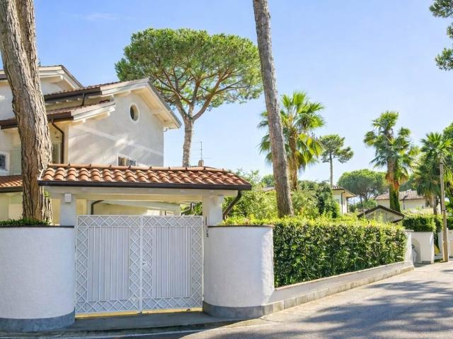 Villa in affitto a Forte dei Marmi LU