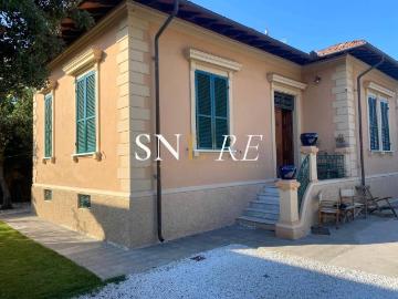 Villa in affitto a Forte dei Marmi LU
