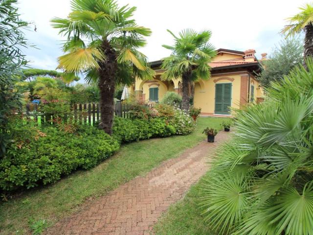 Villa in affitto a Forte dei Marmi LU