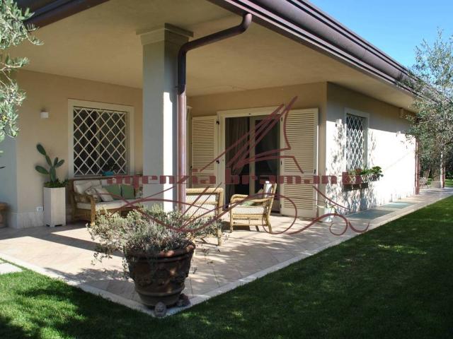 Villa in affitto a Forte dei Marmi LU