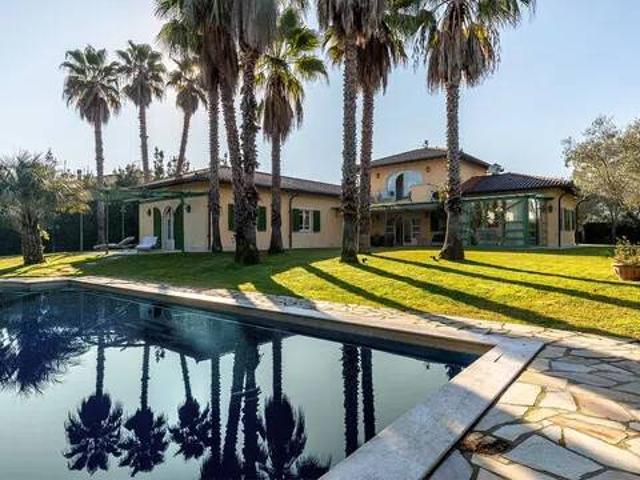 Villa in affitto a Forte dei Marmi LU
