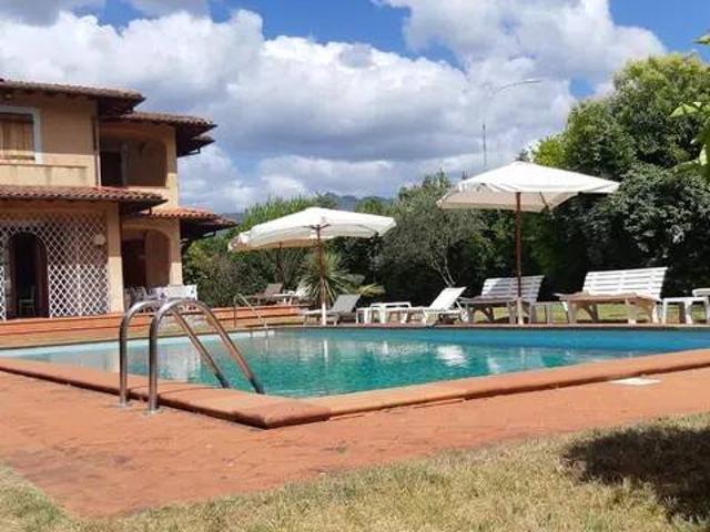 Villa in affitto a Forte dei Marmi LU
