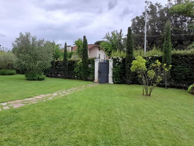 Villa in affitto a Forte dei Marmi LU