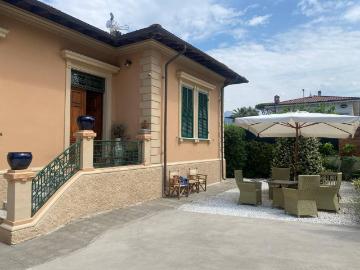 Villa in affitto a Forte dei Marmi LU