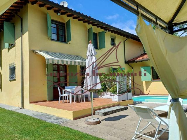 Villa in affitto a Forte dei Marmi LU