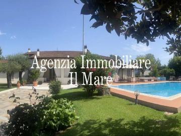 Villa in affitto a Forte dei Marmi LU