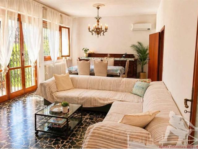 Villa in affitto a Forte dei Marmi LU