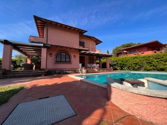 Villa in affitto a Forte dei Marmi LU