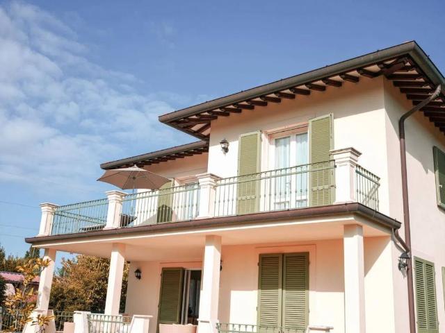 Villa in affitto a Forte dei Marmi LU