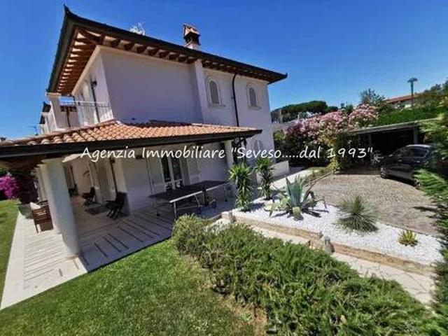 Villa in affitto a Forte dei Marmi LU
