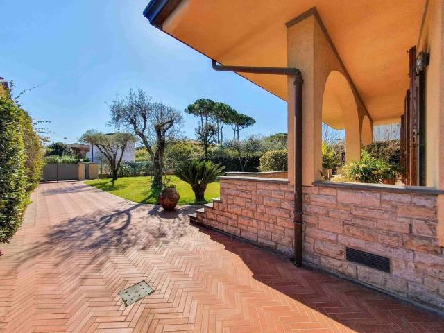 Villa in affitto a Forte dei Marmi LU