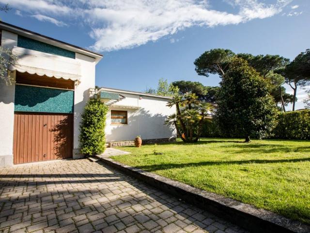 Villa in affitto a Forte dei Marmi LU