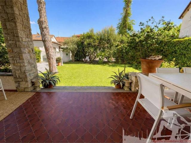 Villa in affitto a Forte dei Marmi LU