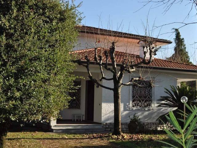 Villa in affitto a Forte dei Marmi LU
