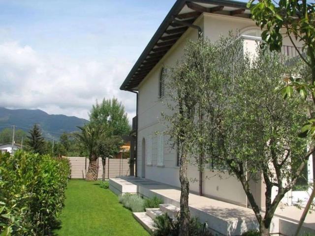 Villa in affitto a Forte dei Marmi LU