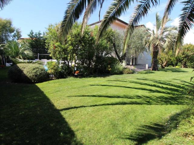 Villa in affitto a Forte dei Marmi LU