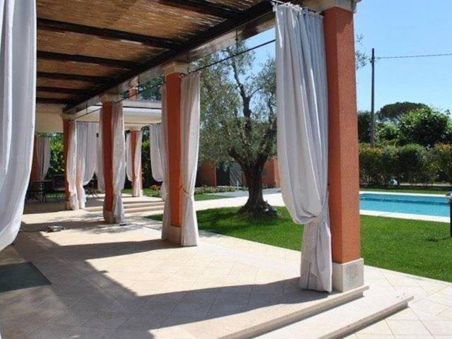 Villa in affitto a Forte dei Marmi LU