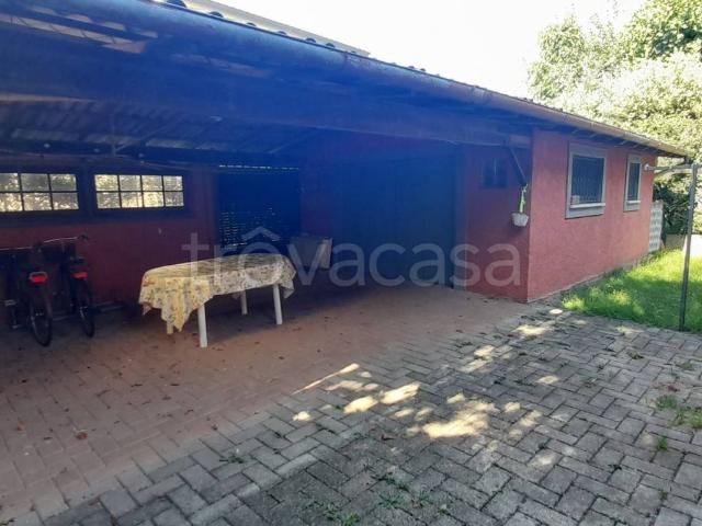 Villa in affitto a Forte dei Marmi via Duca degli Abruzzi, arredato, giardino privato, posto auto TrovaCasa