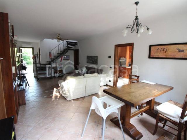 Villa in affitto a Forte dei Marmi via Ragazzi del '99, arredato, giardino privato, posto auto TrovaCasa