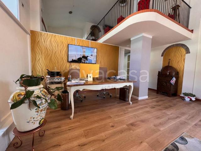 Villa in affitto a Forte dei Marmi via Risorgimento, arredato, giardino privato, aria condizionata TrovaCasa