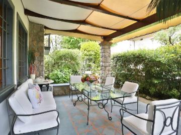 Villa in affitto a Forte dei Marmi via Scassicarli, 30, arredato, giardino privato, posto auto TrovaCasa
