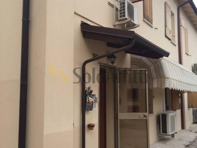 Villa in affitto a Ferrara via Chiesa, 181, arredato, posto auto, box TrovaCasa