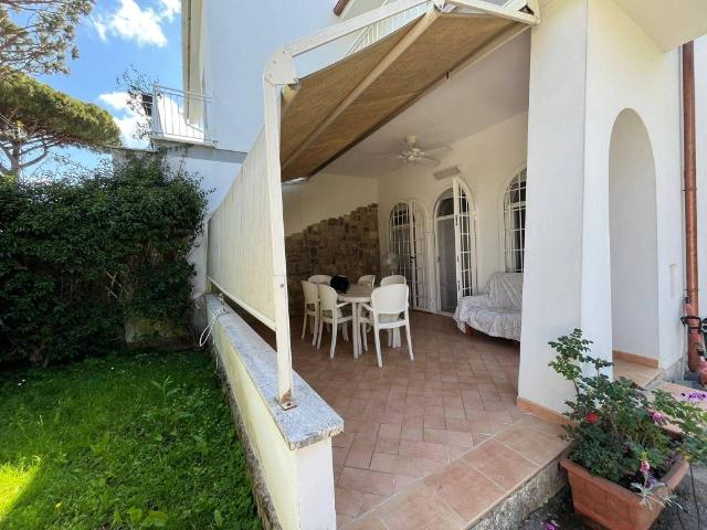 Villa in affitto a Fiumicino RM