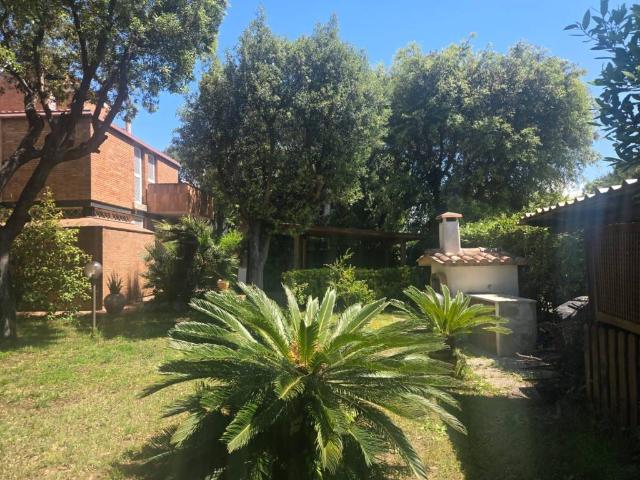 Villa in affitto a Fiumicino RM