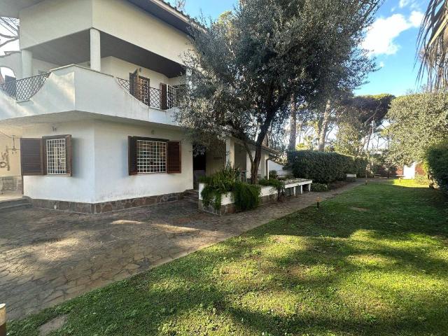 Villa in affitto a Fiumicino RM