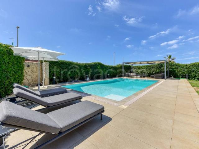 Villa in affitto a Fiumicino via Lerici, arredato, giardino privato, posto auto TrovaCasa