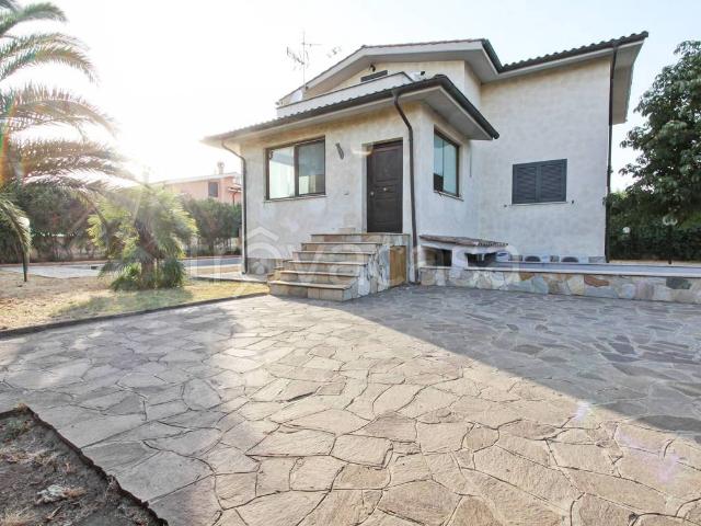 Villa in affitto a Fiano Romano via Firenze, giardino privato, terrazzo, parzialmente arredato TrovaCasa