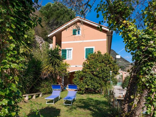 Villa in affitto a Finale Ligure SV