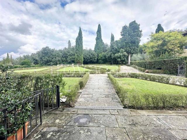 Villa in affitto a Firenze via Di Montalbano, arredato, giardino privato, posto auto TrovaCasa