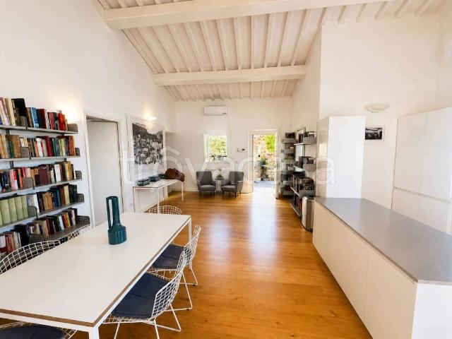 Villa in affitto a Firenze, arredato, giardino privato, posto auto TrovaCasa