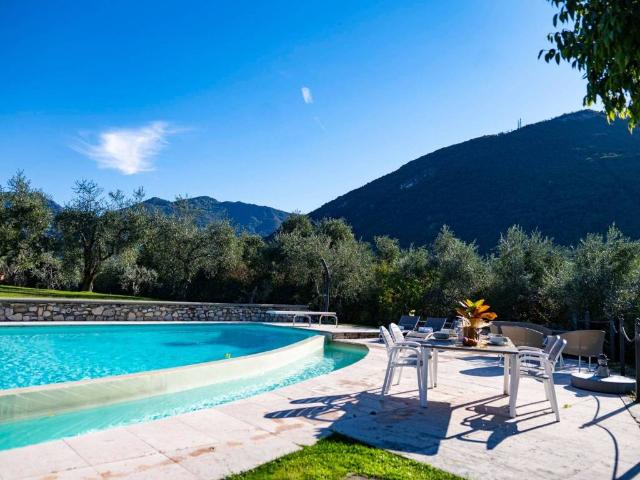 Villa in affitto a Iseo BS