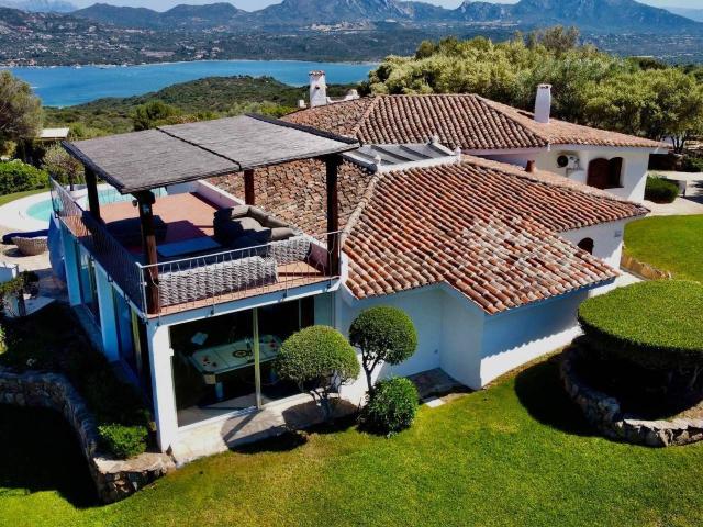Villa in affitto a Olbia