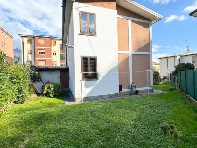 Villa in affitto a Olginate LC