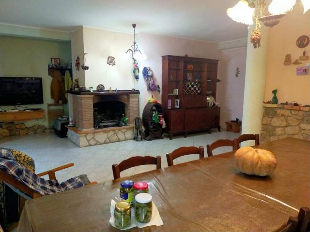 Villa in affitto a Oricola AQ