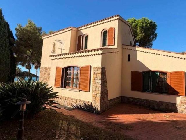 Villa in affitto a Ospedaletti IM