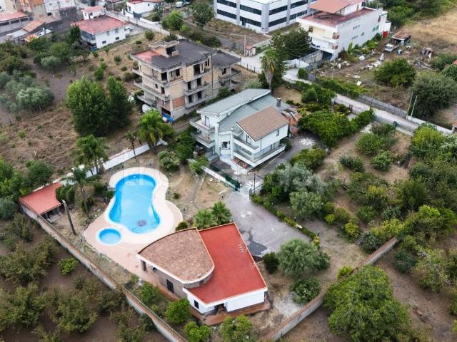 Villa in affitto a Ottaviano via Giacobbi, non arredato/vuoto, giardino privato, porticato TrovaCasa
