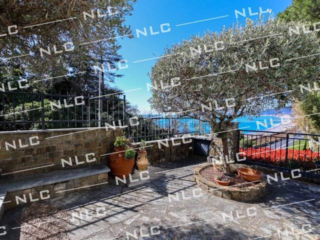Villa in affitto a Lavagna via Aurelia, giardino privato, box, terrazzo TrovaCasa