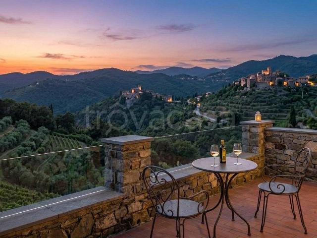 Villa in affitto a La Spezia via Amerigo Vespucci, arredato, giardino privato, terrazzo TrovaCasa