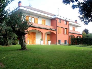 Villa in affitto a Lainate MI
