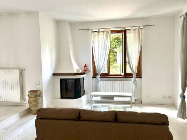 Villa in affitto a Lecco LC