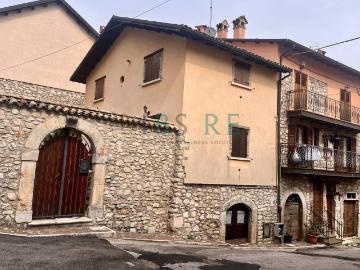 Villa in affitto a Leonessa via del lavatoio, giardino privato, riscaldamento autonomo, caminetto TrovaCasa