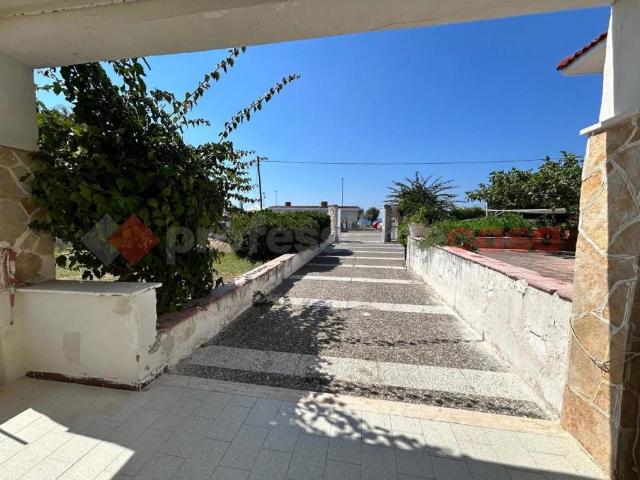 Villa in affitto a Leporano TA