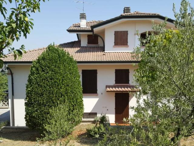 Villa in vendita a Lesignano de' Bagni PR